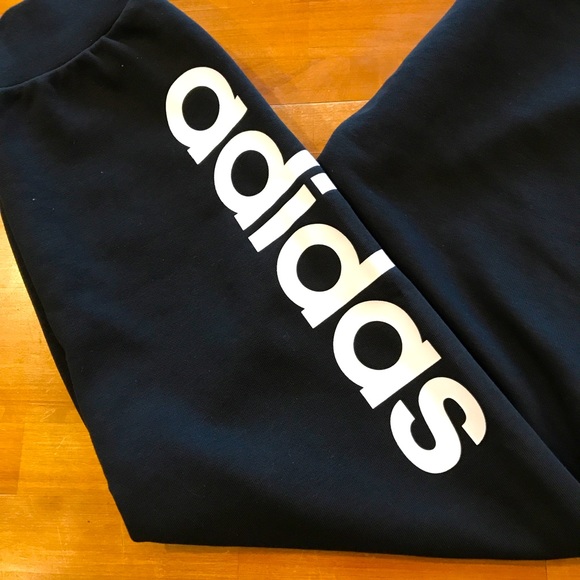 ADIDAS Essentials Linear Black Joggers - Picture 4 of 6